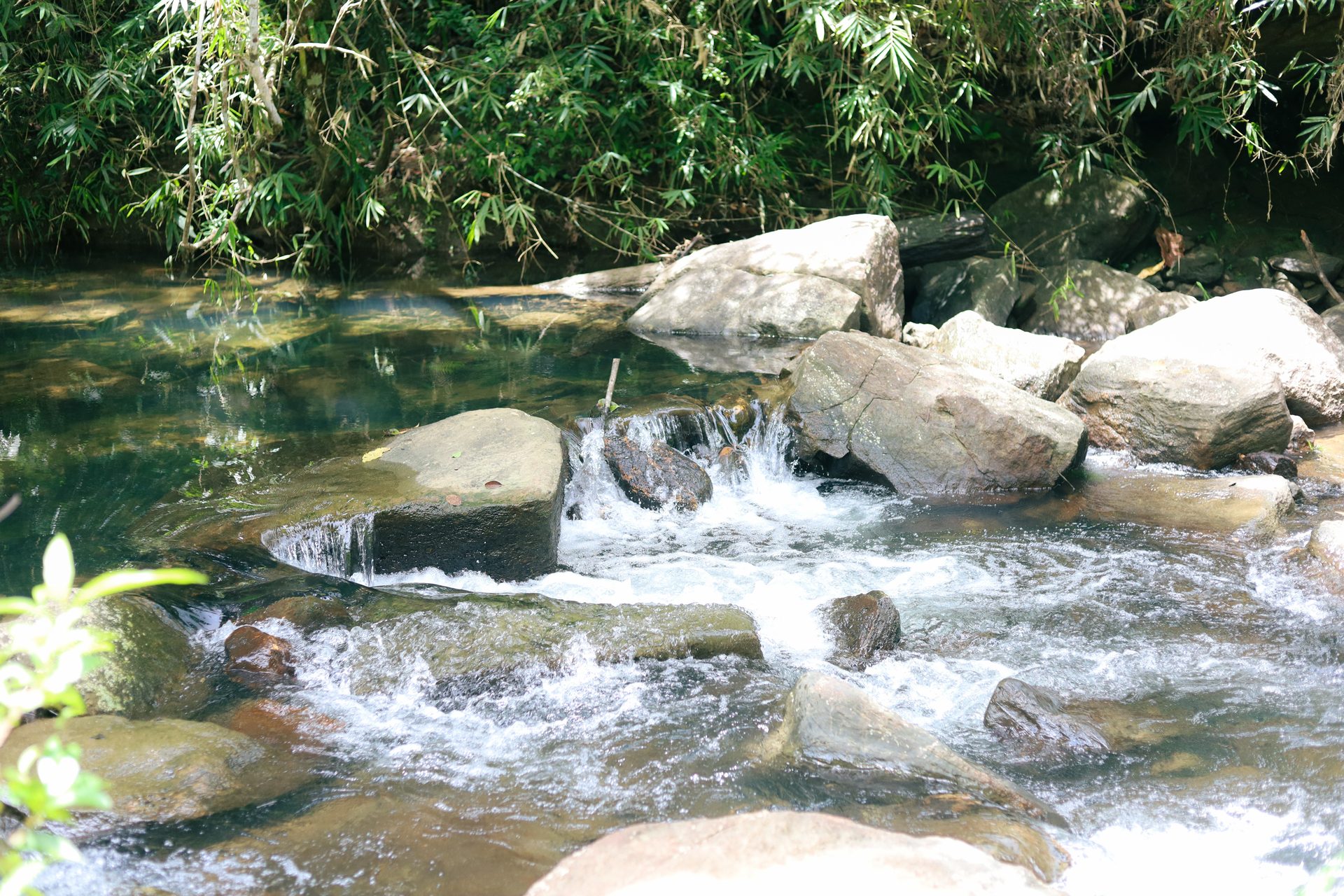 Pool waterfall